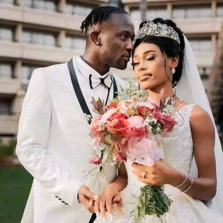 狠狠色婷婷